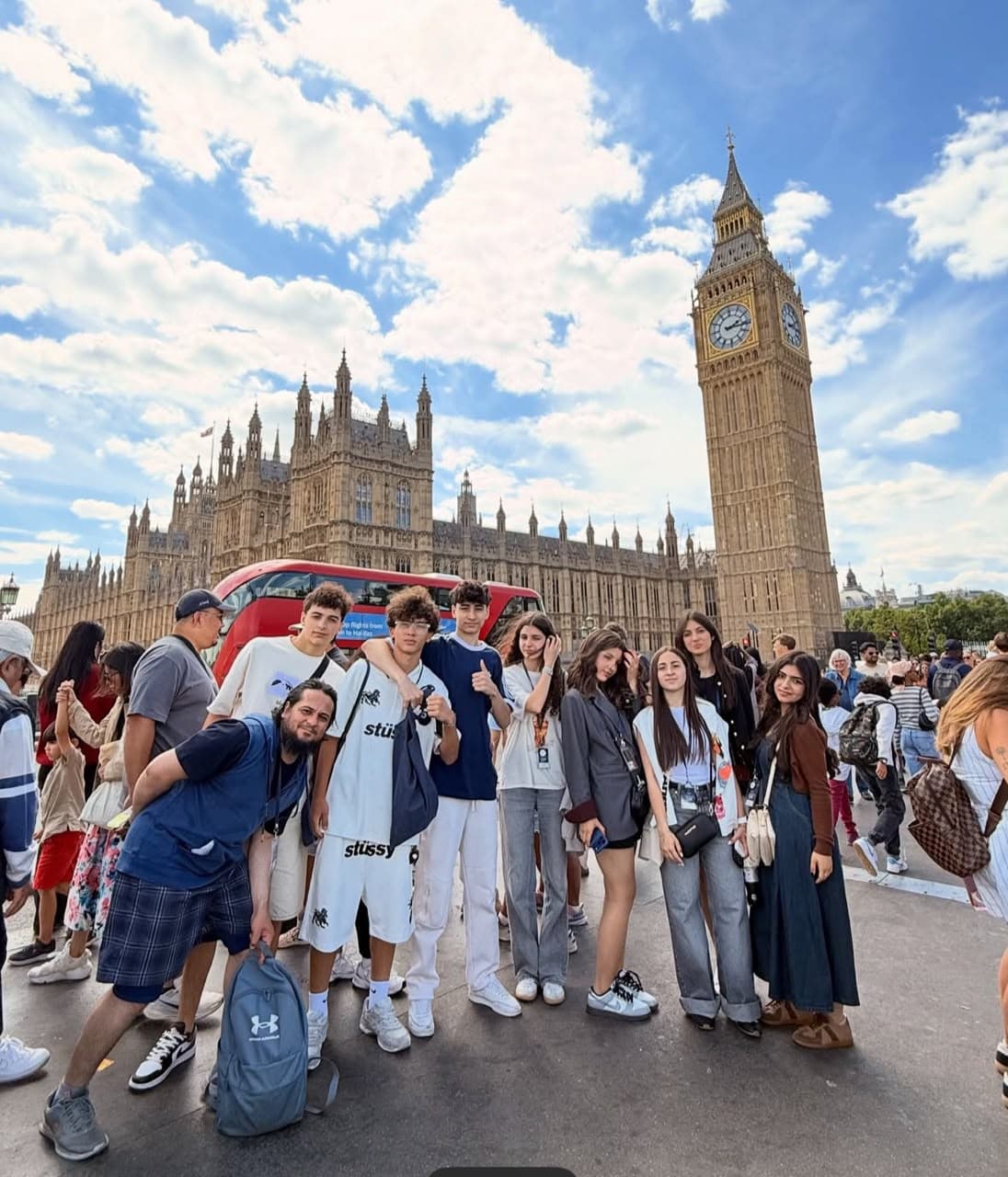 Group visiting Big Ben and Westminster